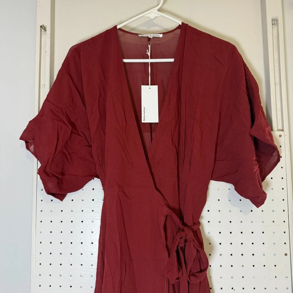 Reformation Winslow Wrap Dress Women's Small Burgundy Viscose Tie Waist‎ NWT - Picture 3 of 13